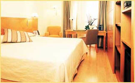 מלון ברצלונה Hesperia Sarria חדר תמונה